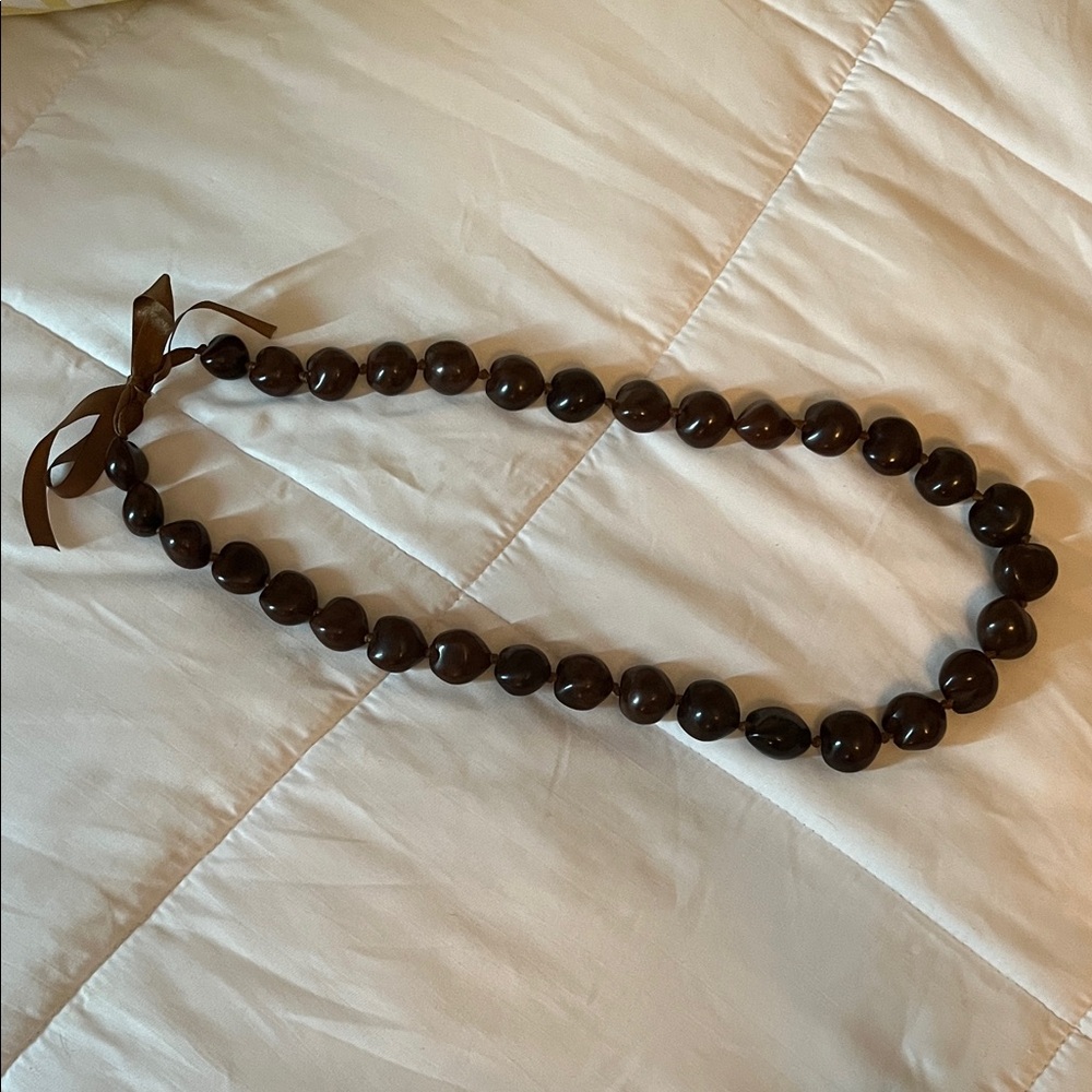 Vintage Dark Brown Kukui Nut Lei Natural Beads Necklace.